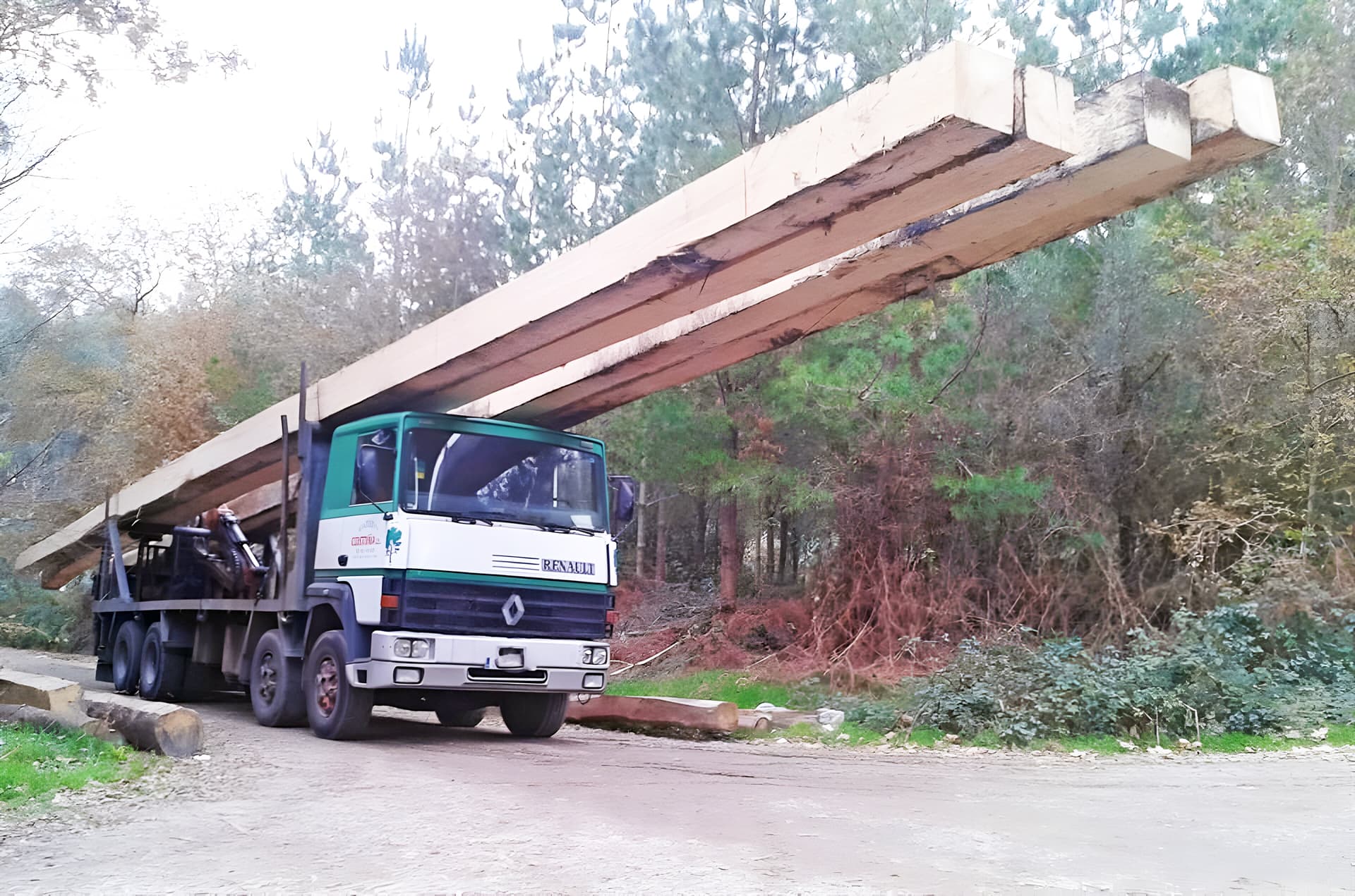 Fabricación de vigas de madera para bateas